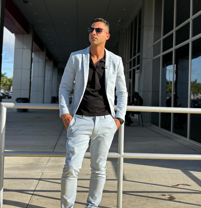 Alejandro, creador de MORUA CAR SALES